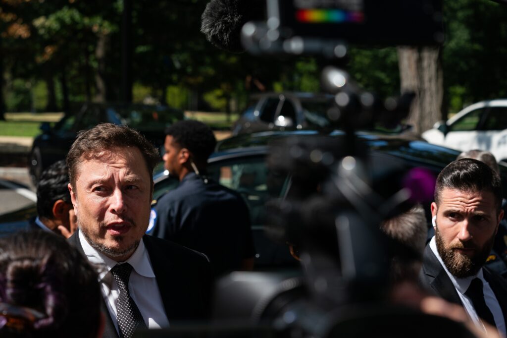 Elon Musk will pay $1.5 million to settle with SEC over late paperwork