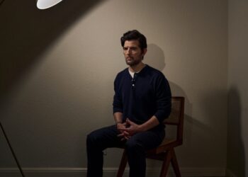 Adam Scott isn’t afraid of playing the jerk