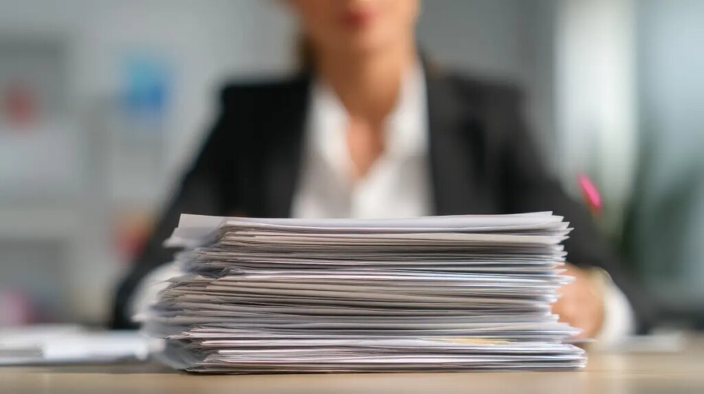 New to hiring employees? Here’s how to review resumes without losing your mind