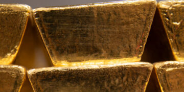 Why Countries Are Stocking Up on Gold