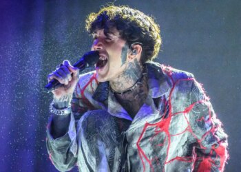 Bring Me the Horizon Frontman Left With Concussion After Latest Incident of Fans Throwing Things at Artists