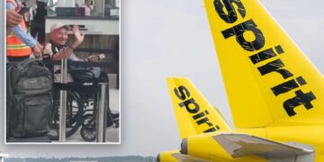 Spirit Airlines accused of failing to assist elderly dementia patient who wandered out of airport, was killed by car: lawsuit