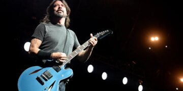 Dave Grohl’s Dream Hotel Rider Item Is Really Practical, but He Couldn’t Even Have It