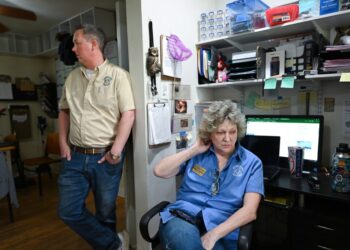Chicken joint owner and wildlife center, once friendly neighbors, locked in feud
