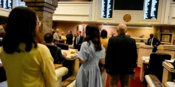 Supreme Court hands Alabama major boost in redistricting fight