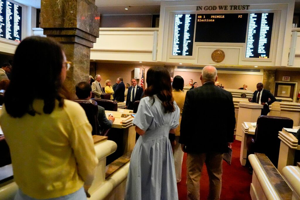 Supreme Court hands Alabama major boost in redistricting fight