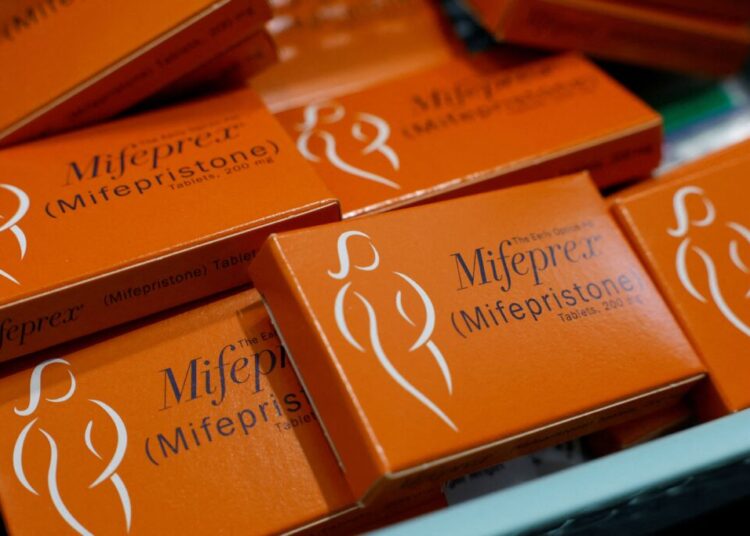 Alito extends temporary order allowing mail distribution of abortion pill