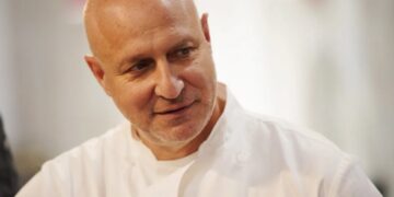 Top Chef’s Tom Colicchio got a 15x return on a tech company most Americans have never heard of. He thinks his own industry is broken