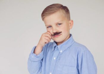 A Kid With a Fake Mustache Tricked an Online Age-Verification Tool