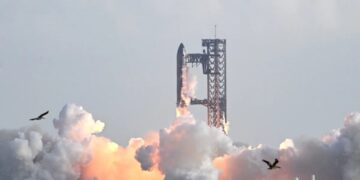 SpaceX heads into a record-shattering IPO with the ‘deepest moat that exists today’ as investors vow to ‘never bet against Elon’