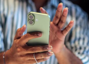 Update Your iPhone Now for Better Encrypted Messaging With Android