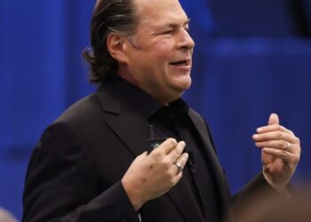 Salesforce CEO Marc Benioff turned his earnings call into a vodcast. Why other Fortune 500 CEOs might follow