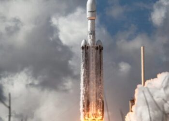 SpaceX stock is about to join this growing constellation of public companies building a space-based economy