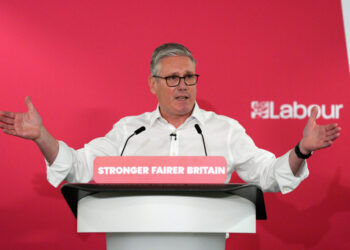 Starmer’s Vow to Prove Doubters ‘Wrong’ Fails to Stop Calls for His Resignation