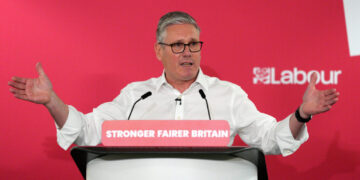Starmer’s Vow to Prove Doubters ‘Wrong’ Fails to Stop Calls for His Resignation