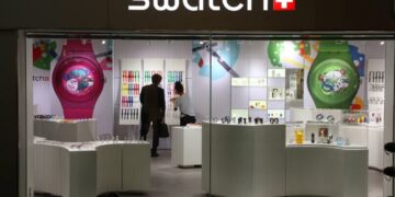 AI Promised the Audemars Piguet x Swatch Wristwatch. China Will Deliver It