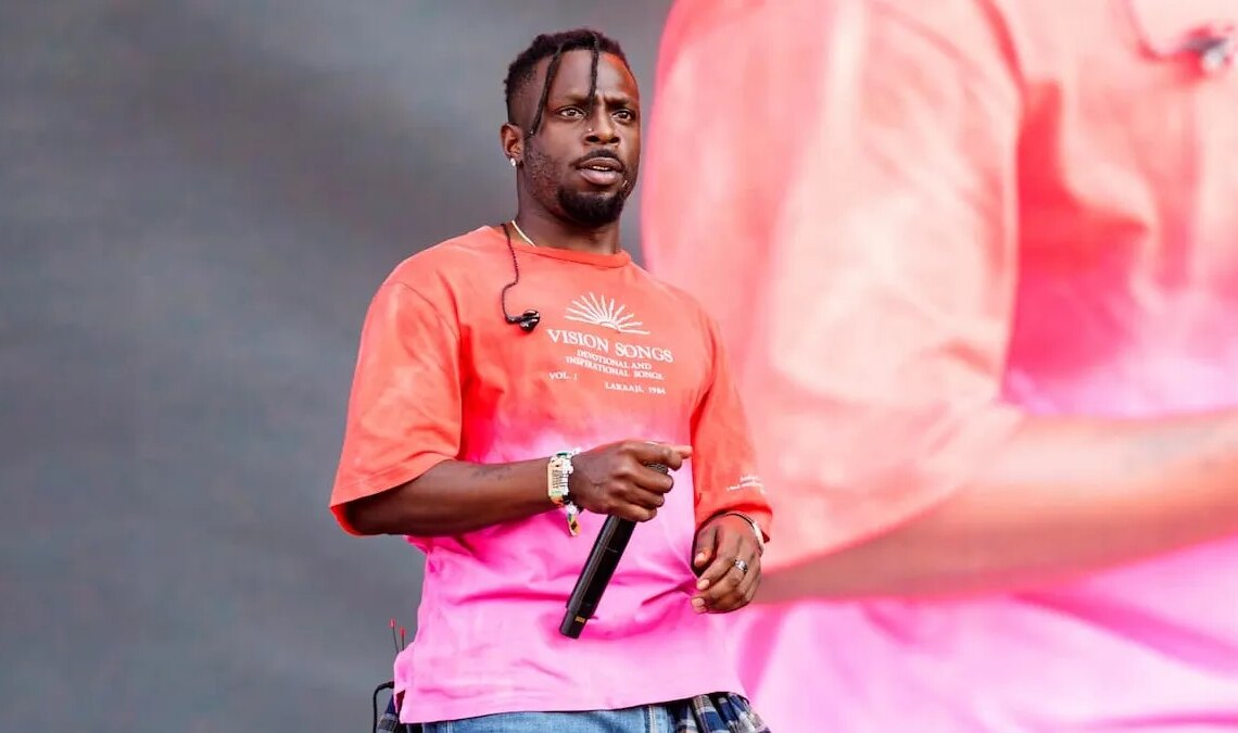 Isaiah Rashad Jokes That He Doesn’t Get ‘Frank Ocean Perks’ After Coming Out as Bisexual