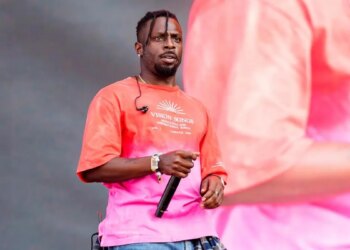 Isaiah Rashad Jokes That He Doesn’t Get ‘Frank Ocean Perks’ After Coming Out as Bisexual