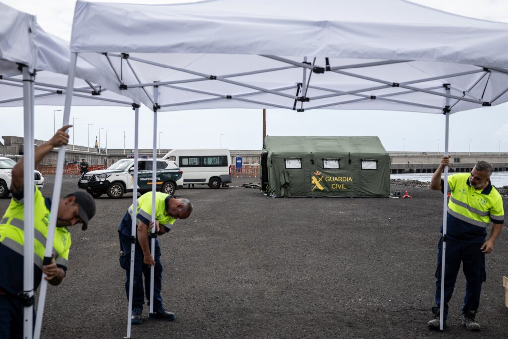 U.S. outlines plan to monitor Americans returning from hantavirus-hit ship