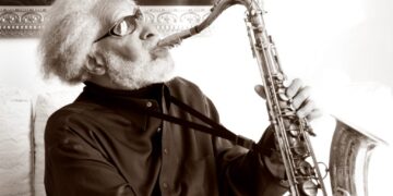 Sonny Rollins, ‘saxophone colossus’ of jazz, dies at 95