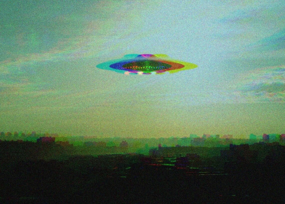 Longtime UFO Investigator Says ‘The Government Will Never Disclose’ the Truth About Aliens: ‘It’s All Smoke and Mirror Stuff’