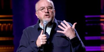 Louis C.K. Has the Same Old Antics – and Maybe Some Regrets — in Netflix’s Hollywood Comeback Show