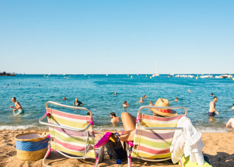 6 rashes and infections you can get from the beach
