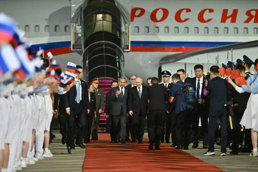 As Putin visits China, distrust simmers beneath an anti-U.S. alliance