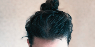 ‘Period Hair’ Is a Real Thing, and Experts Say Your First Instinct Might Make It Worse