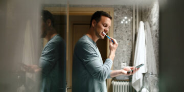 7 daily habits that can keep your teeth in tip-top shape