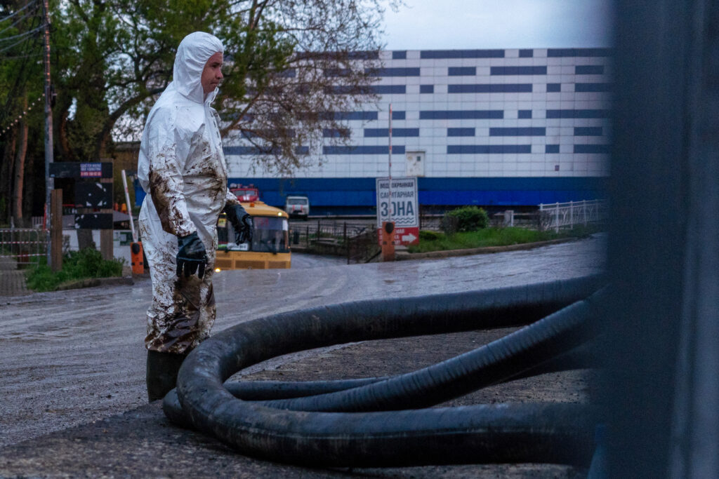 Poisonous black rain falls in Russia as Ukraine strikes oil facilities