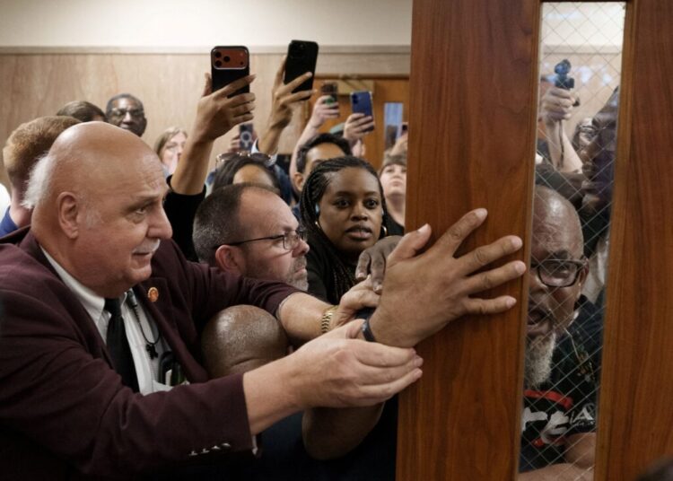 Louisiana, at center of voting rights fight, moves to redraw Black House district