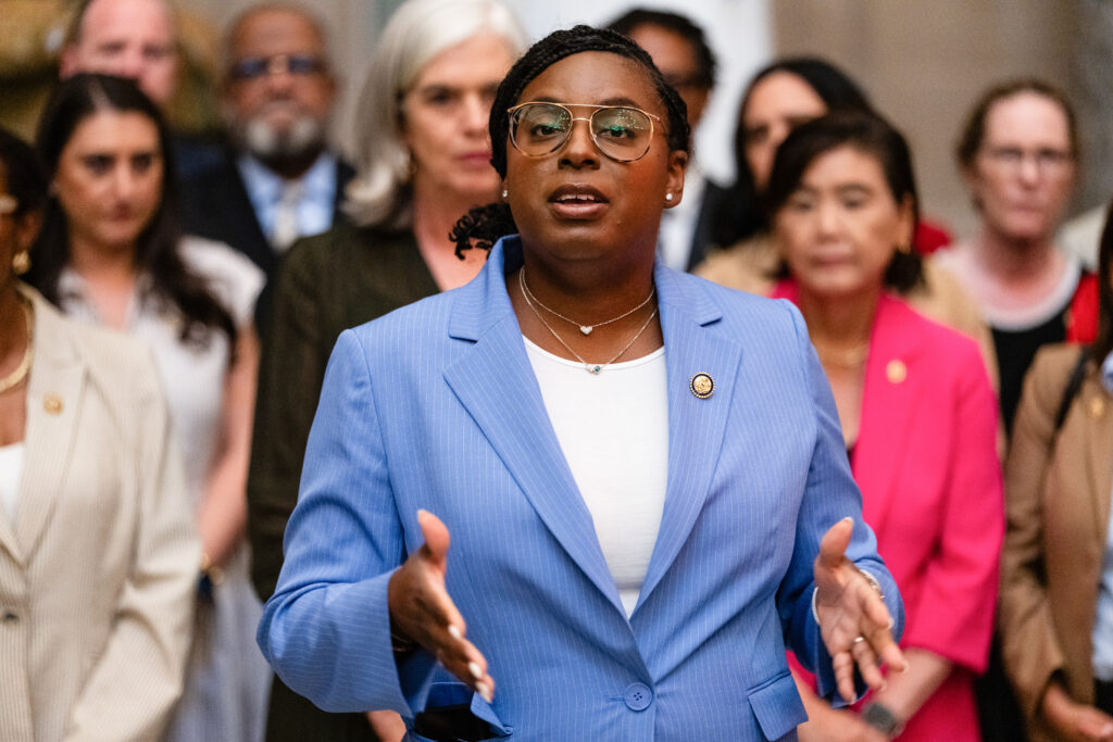 Lawmaker indicted over migrant facility visit pushes to expand oversight