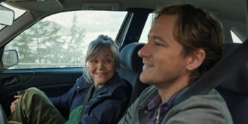 Remarkably Bright Creatures Is a Sweet, if Slight, Melodrama with an Eight-Armed Star