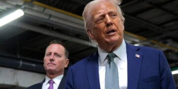 Trump Seeks NDAs for All Federal Employees to Stop ‘Unauthorized’ Leaks, Protect ICE