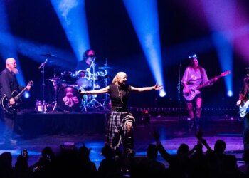 3 Rock Bands From the 90s That Sound Just As Good Today As They Did In Their Prime