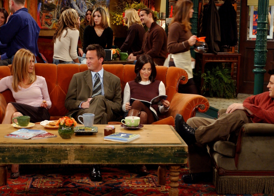 Someone Figured Out How the ‘Friends’ Characters Always Managed to Snag the Couch at Central Perk