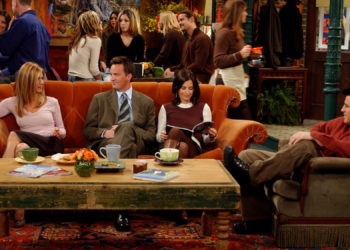 Someone Figured Out How the ‘Friends’ Characters Always Managed to Snag the Couch at Central Perk