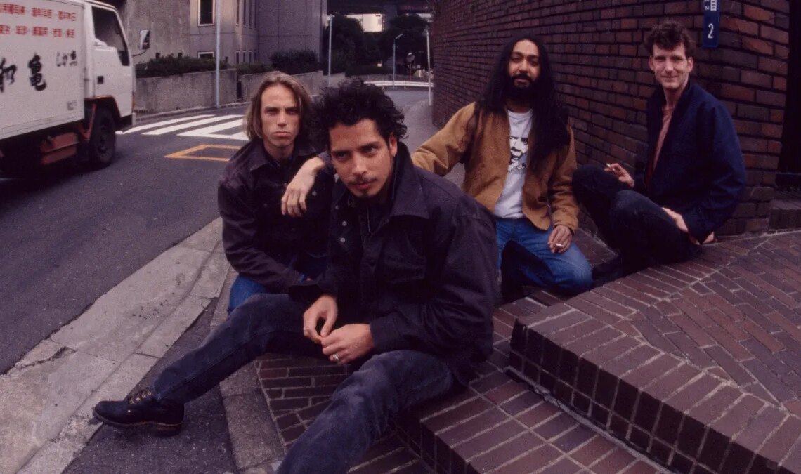 32 Years Ago Today: One of the Biggest Rock Songs of the 90s Was Inspired by a News Anchor’s Passing Comment