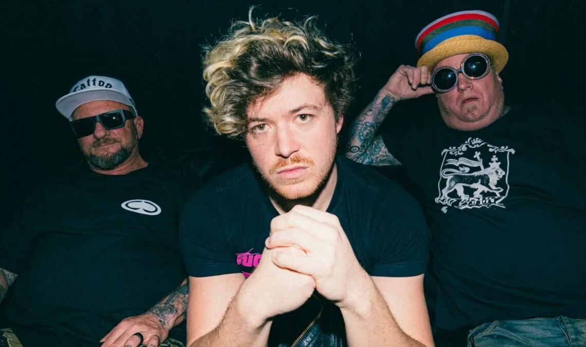 Watch Sublime Perform Their New Single in a Taco Bell Parking Lot