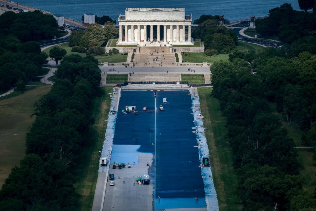 Did Trump pick the right blue for the Reflecting Pool? We asked a pool guy.