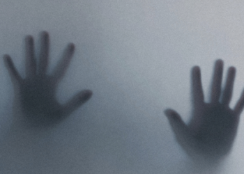 The ‘Zombieing’ Dating Trend Is Exactly as Annoying as It Sounds (And Experts Say It’s a Major Red Flag)