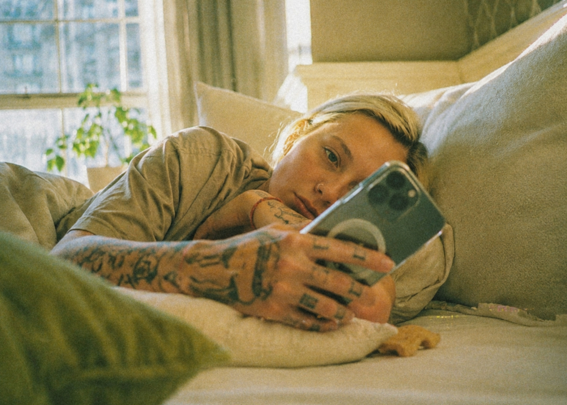 This Tiny Morning Habit Could Be Making Your Whole Workday Feel Worse, According to Experts