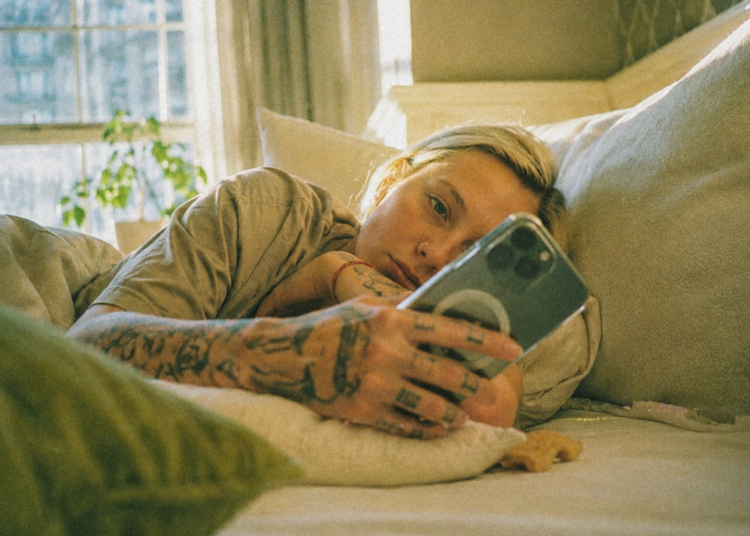 This Tiny Morning Habit Could Be Making Your Whole Workday Feel Worse, According to Experts