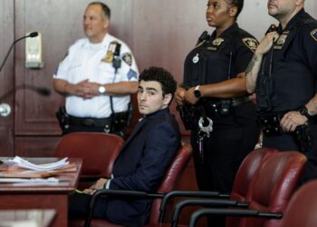 Gun, notebook from Mangione’s backpack can be used in state trial, judge rules