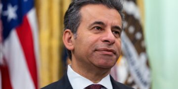 White House prepares to replace FDA leader Marty Makary amid agency turmoil