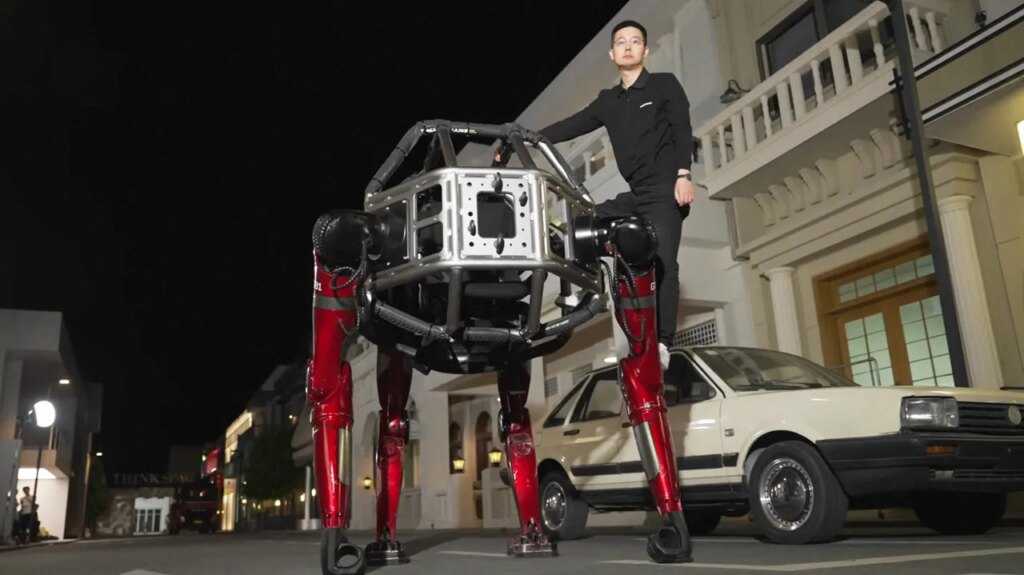 The Unitree GD01 Is a Giant Mecha Robot You Can Actually Buy