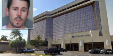 Secret Service employee allegedly exposed himself, masturbated in front of guests at Miami hotel
