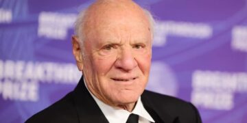 Barry Diller Declares He’d ‘Absolutely’ Buy CNN If Given the Chance: ‘I Would Do It Tonight’