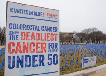 Many people skip colonoscopies. Experts just added a blood test to the options.